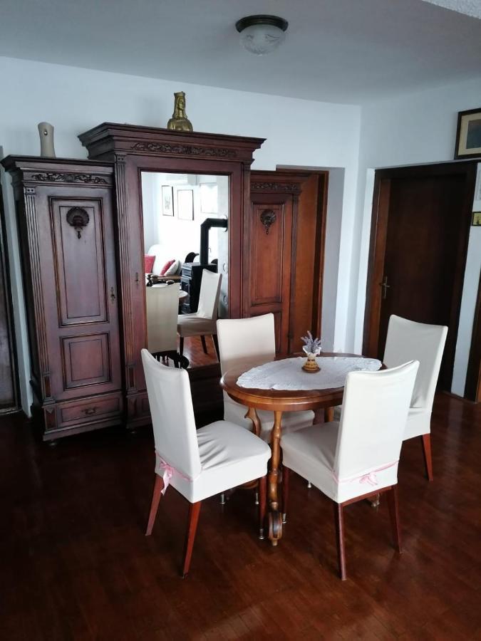 Apartman Lori Ловран Екстериор снимка