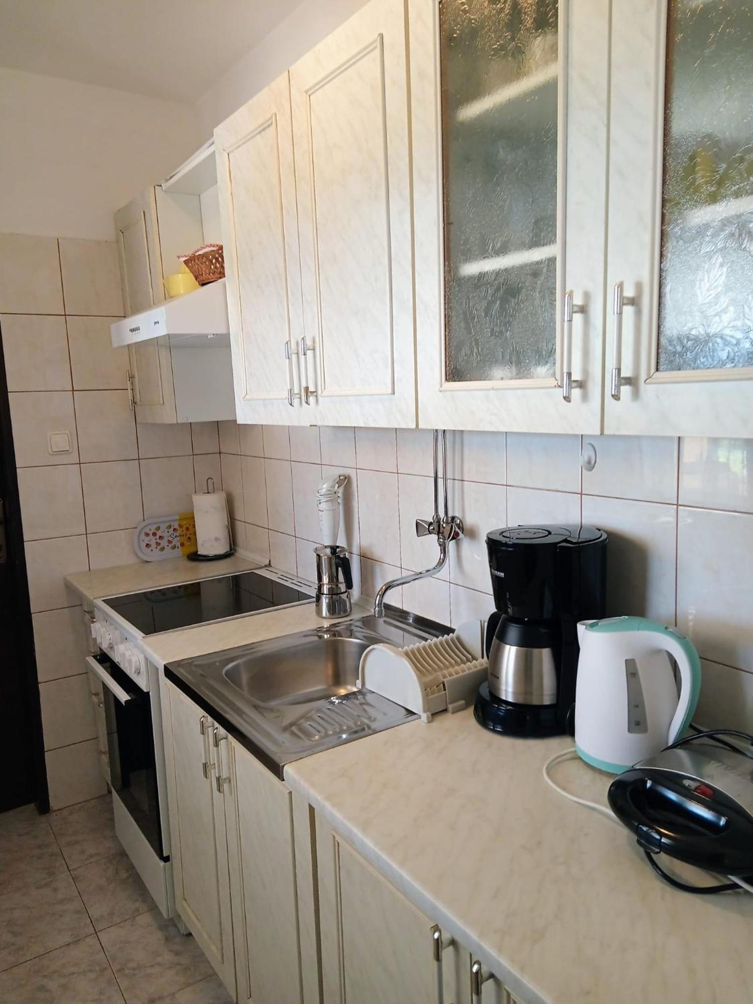Apartman Lori Ловран Екстериор снимка